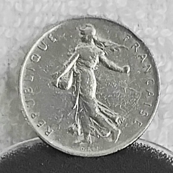 Circulated 1962 France 1 Franc Republique Francaise Cion Made of Nickel!! - Picture 2 of 3